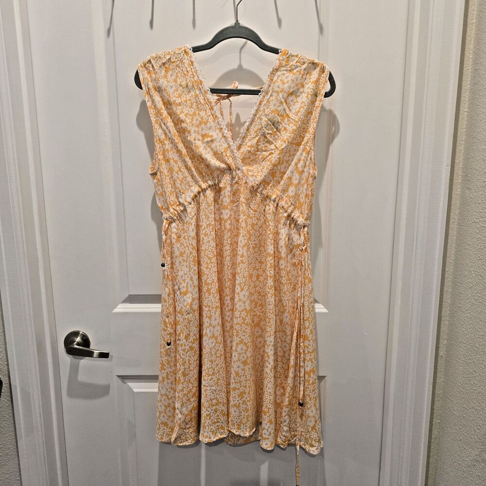 Pretty Angie Women’s Small Orange White Floral Dress Cover-up Adjustable Waist